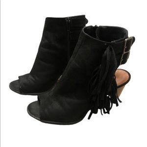 Qupid open toe fringe booties size 8